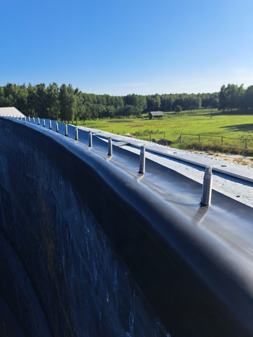 montarz kolnierza uszczelniajacego – Biogazownia Biogaz Energy Poland Montaż kołnierza uszczelniajacego biogazownia Biogaz Energy Poland