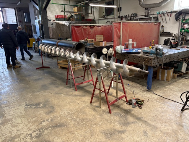 slimak wspomagajacy proces zakarmiania biogazowni – Biogazownia Biogaz Energy Poland Ślimak wspomagający proces zakarmiania biogazowni biogazownia Biogaz Energy Poland