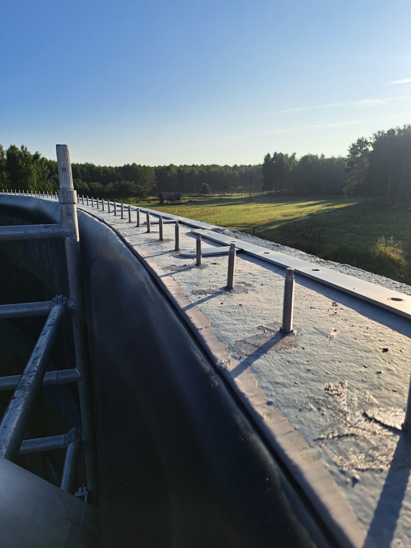 uszczelnienie membrany montaz – Biogazownia Biogaz Energy Poland Uszczelnienie membrany montaż biogazownia Biogaz Energy Poland